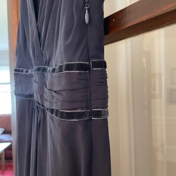 Boden Navy Blue Silk Dress with Velvet Trim, Size 6 - Picture 5 of 7